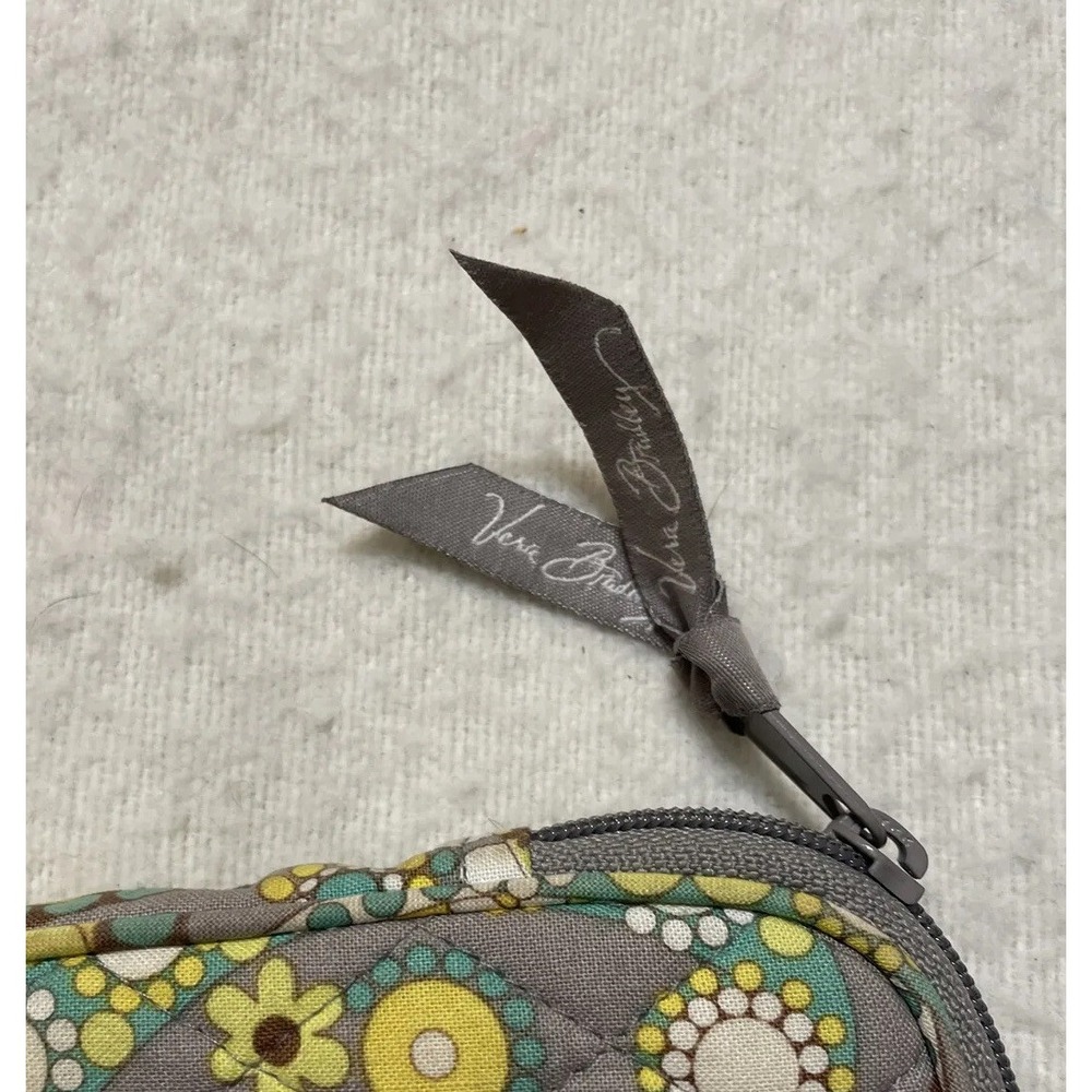Vera Bradley Purse Wallet Women's Quilted Yellow Floral Pattern Clutch 9 x 6 - Picture 3 of 7